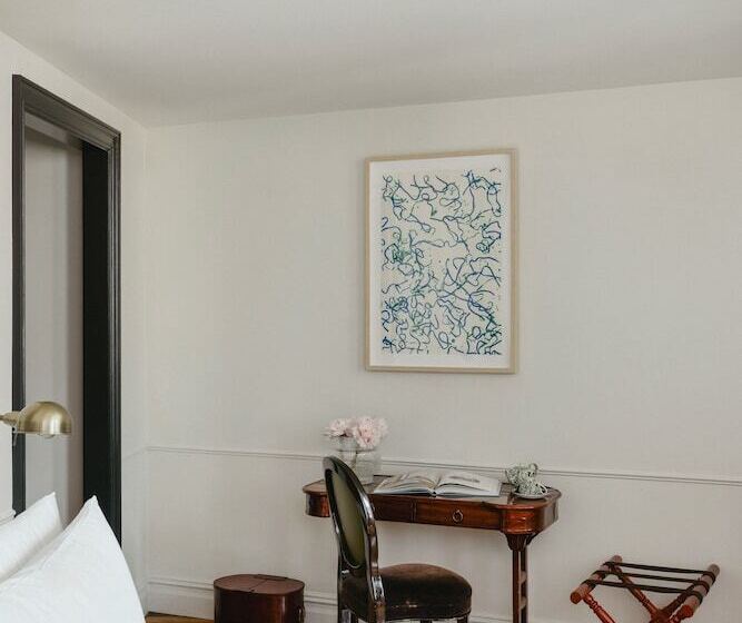 标准工作室, The Ned Nomad