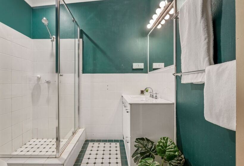 חדר פרמיום, Echo Point Discovery Motel