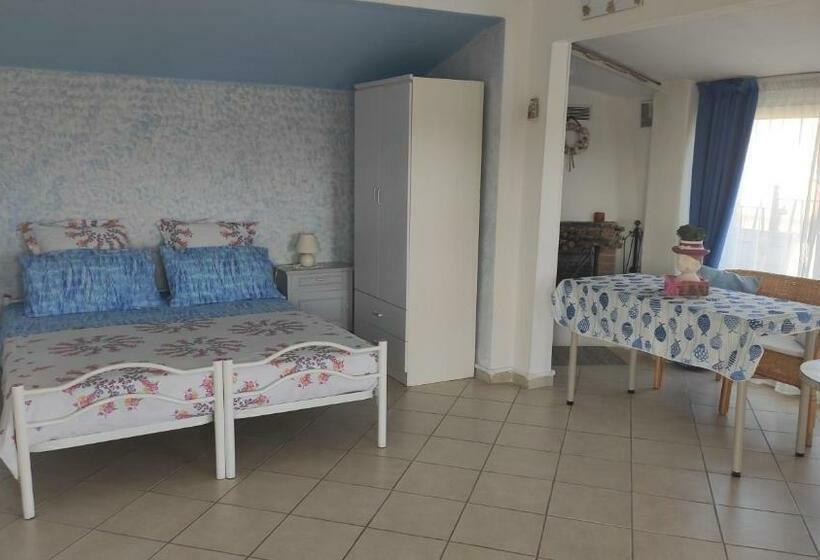 اتاق استاندارد با تراس, Suite Cielazzurro