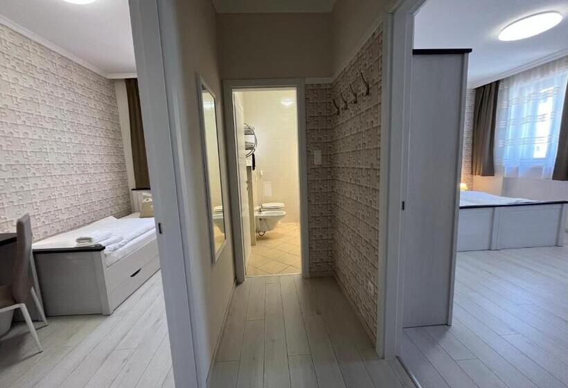 آپارتمان 1 خوابه, Camille Apartmanhouse