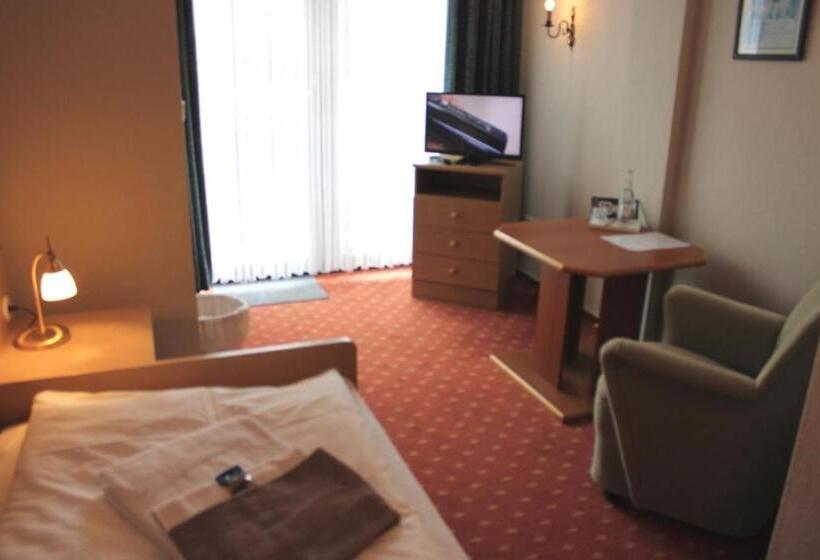 标准单人间, Seerose Bad Malente