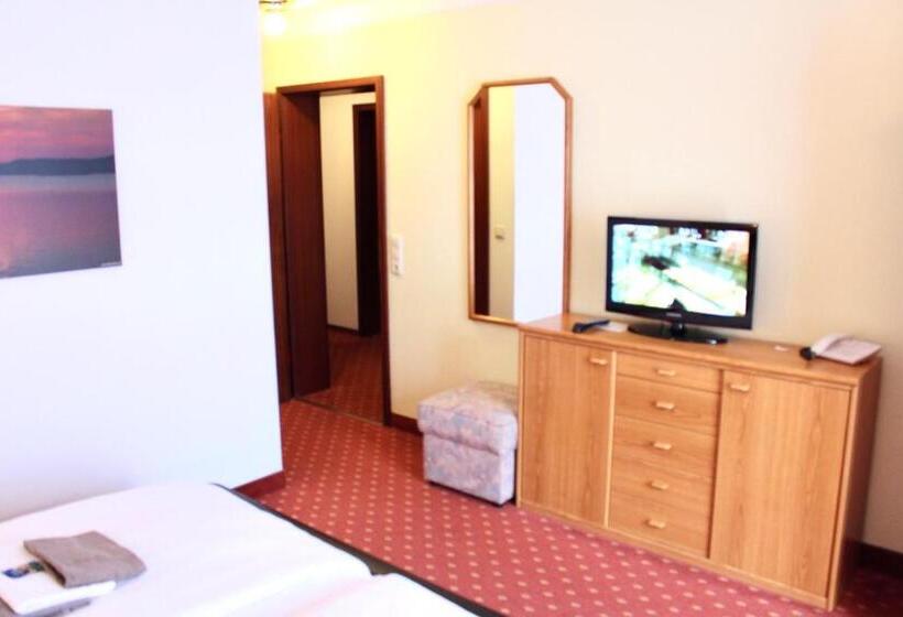 标准房带园景, Seerose Bad Malente