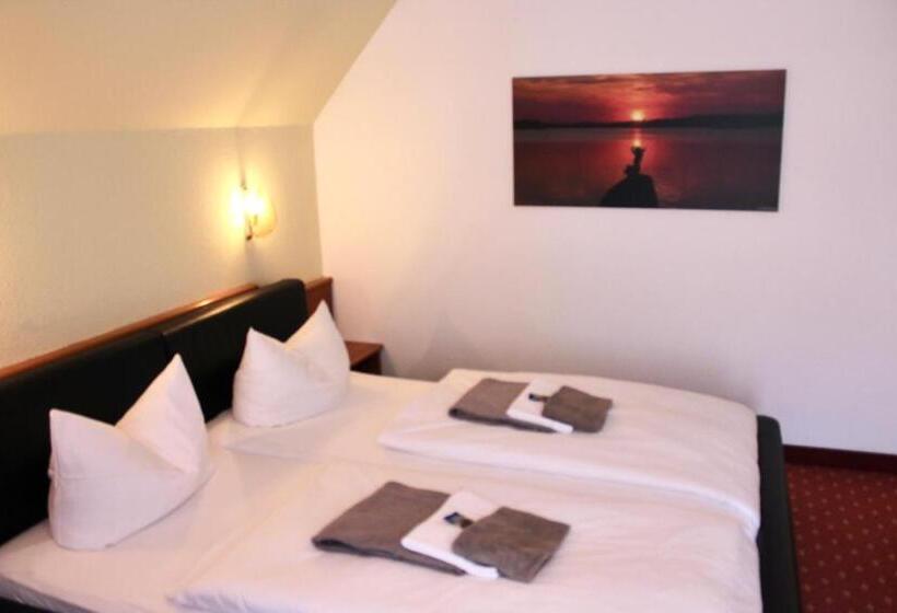 标准房带园景, Seerose Bad Malente