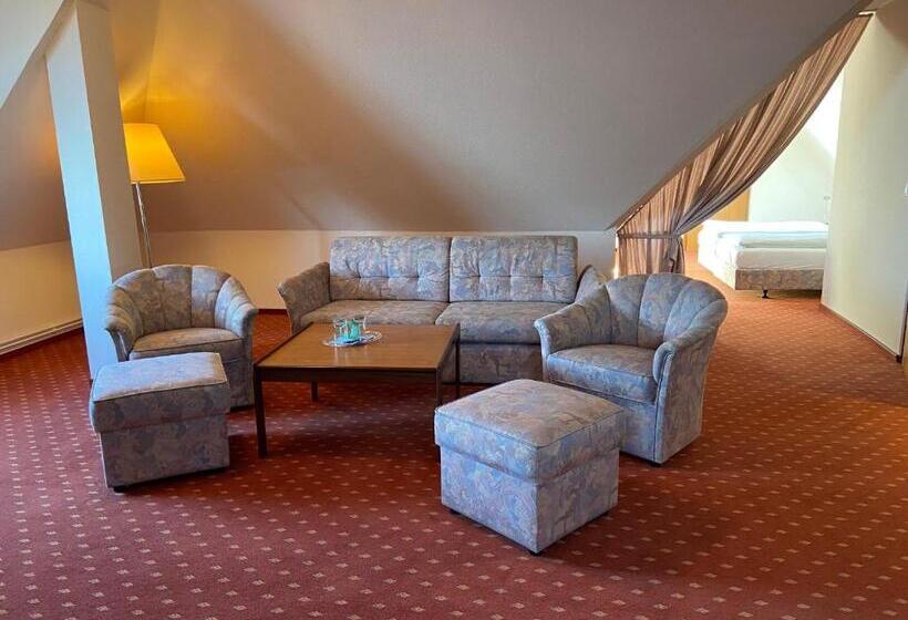 家庭间, Seerose Bad Malente