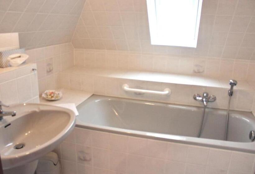 家庭间, Seerose Bad Malente