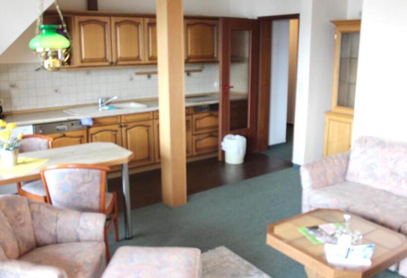 1 Bedroom Apartment Lake View, Seerose Bad Malente