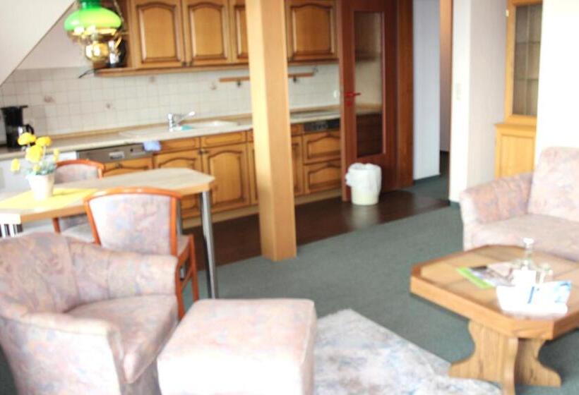 1 Bedroom Apartment Lake View, Seerose Bad Malente