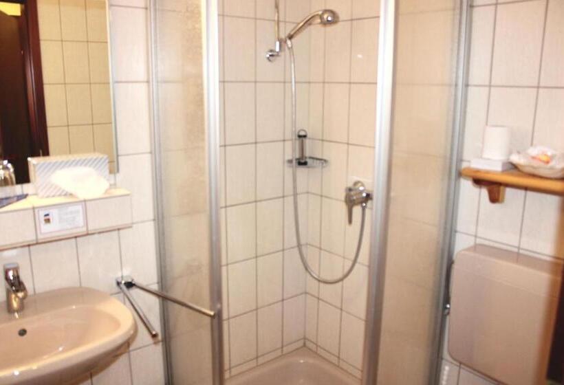 标准房带园景, Seerose Bad Malente