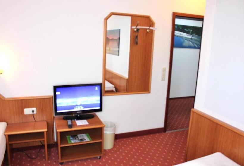 标准房带园景, Seerose Bad Malente