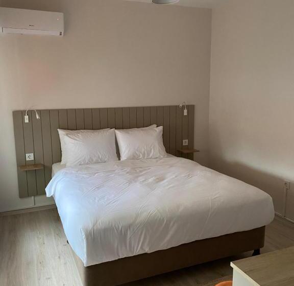 标准间带阳台, Well Hotel Edirne