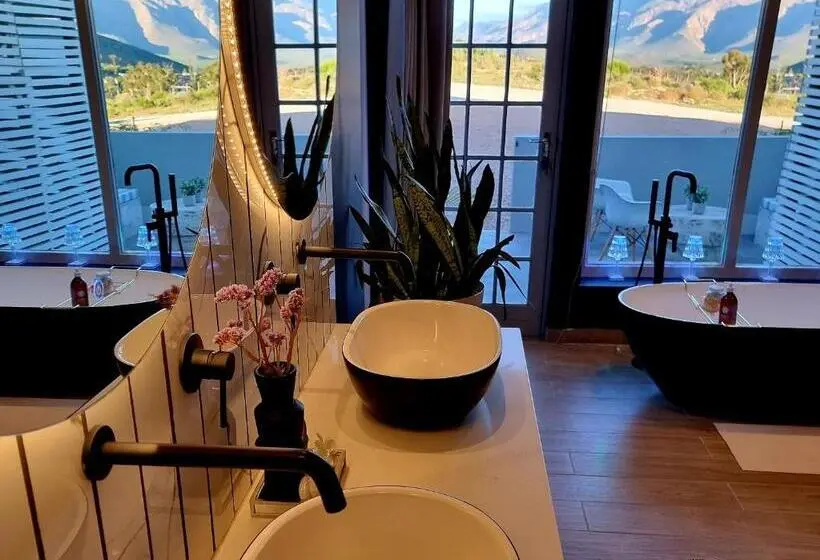 キングサイズベッドのスイートルーム, Pjure Wellness Retreat & Spa