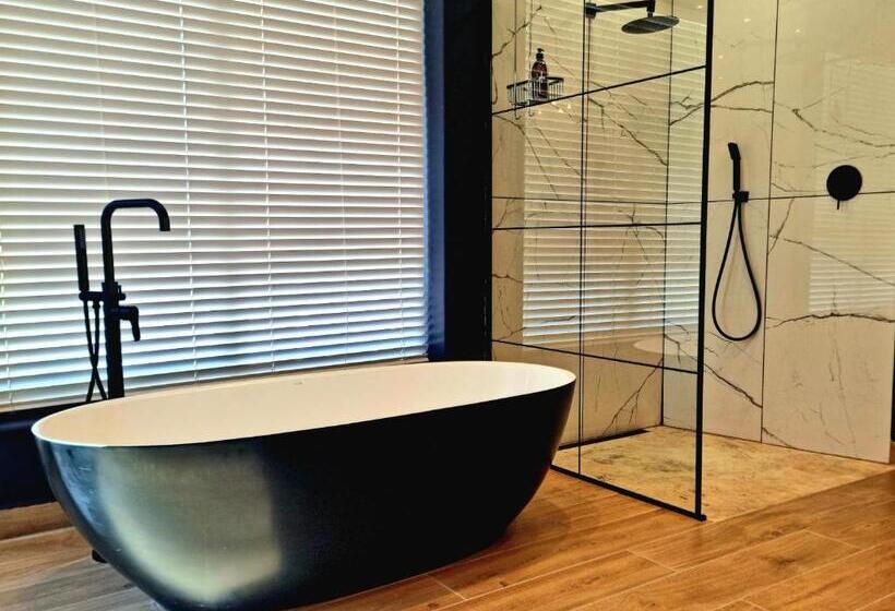 Люкс Кровать Кинг, Pjure Wellness Retreat & Spa