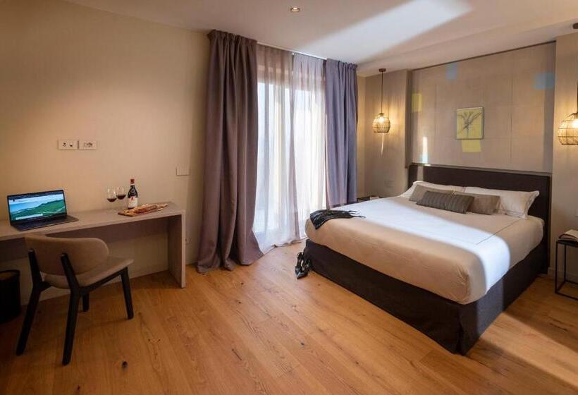 Номер Стандарт Вид на Бассейн, Agriturismo Speziale Wine Resort