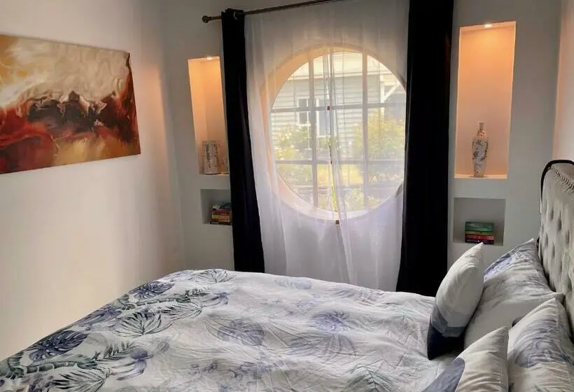 ツーベッドルーム　ヴィラ, Farm Stay Maple Cottage At Wilindi Estate