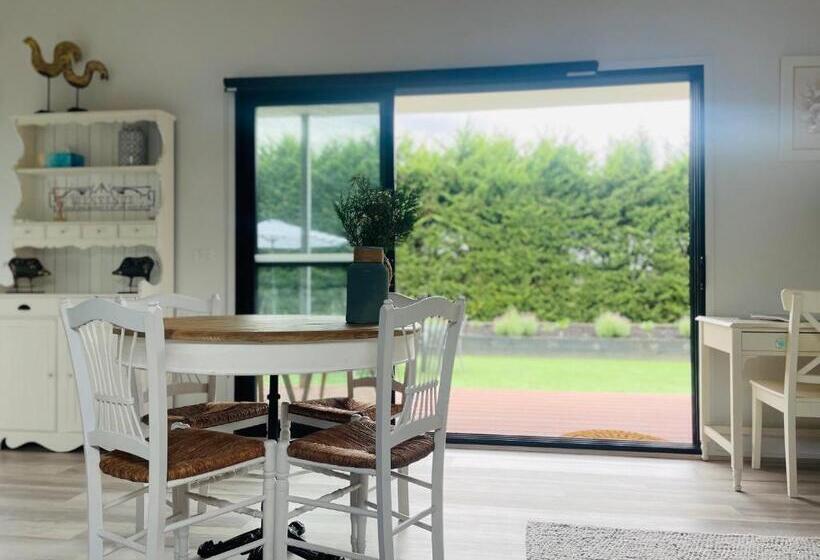 فيلا غرفتين نوم, Farm Stay Maple Cottage At Wilindi Estate