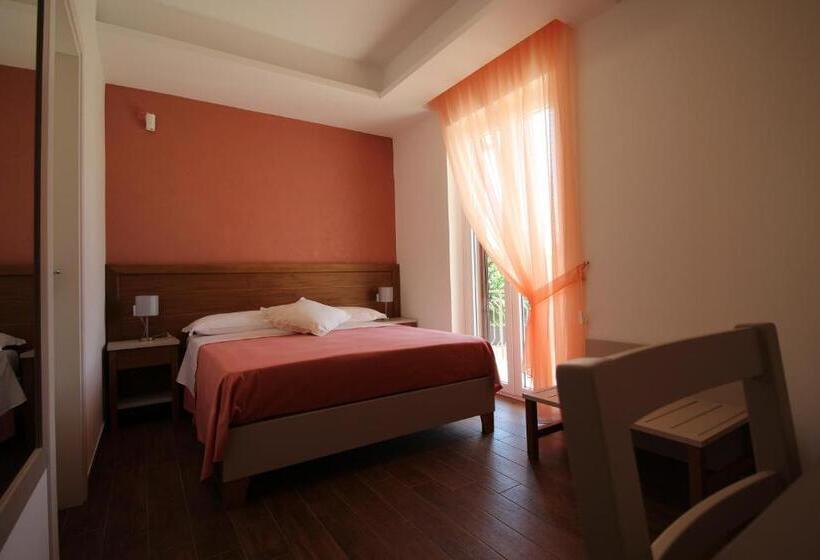 Номер Стандарт с Балконом, Stella Marina Paestum