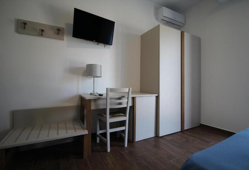 اتاق استاندارد چهار تخته, Stella Marina Paestum