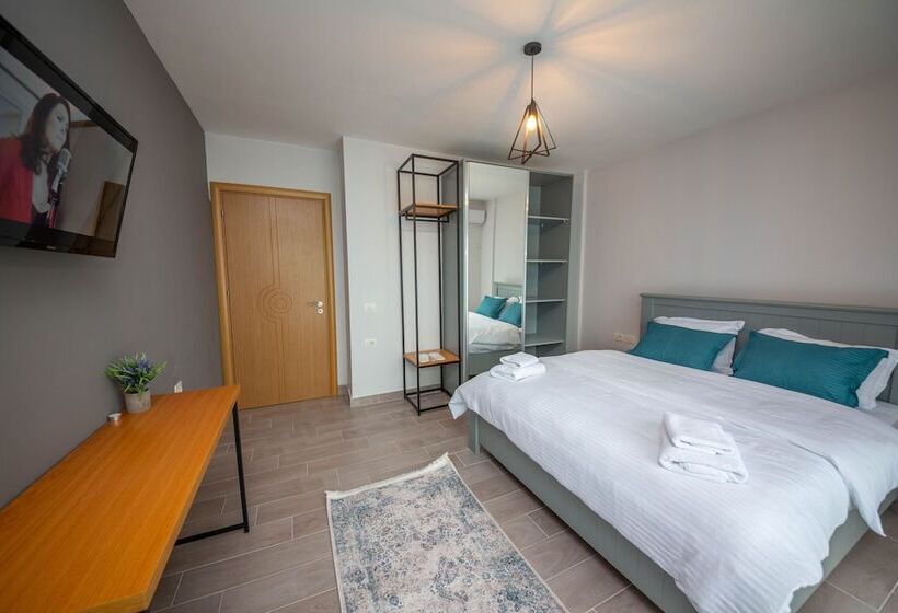 סוויטה משפחתית, Aerial Hotel & Spa