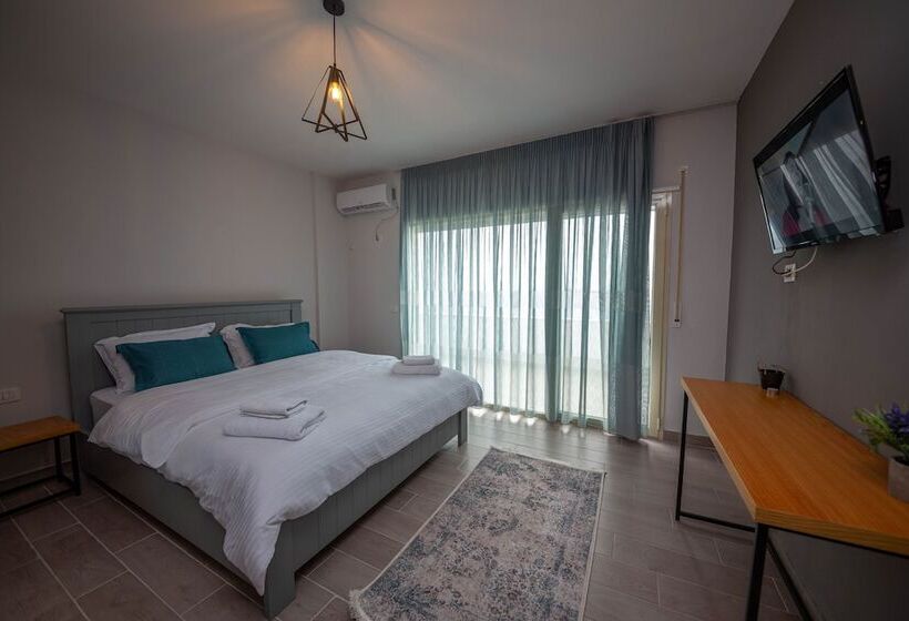 סוויטה משפחתית, Aerial Hotel & Spa