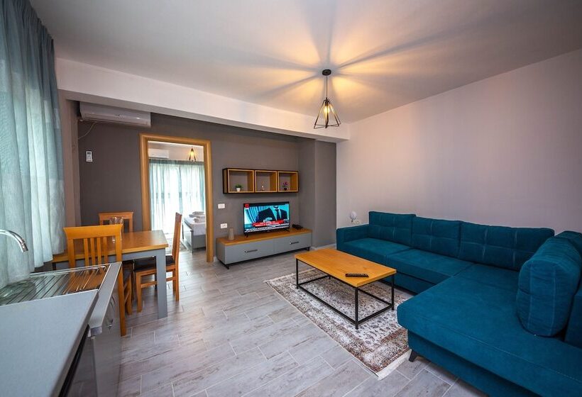 סוויטה משפחתית, Aerial Hotel & Spa