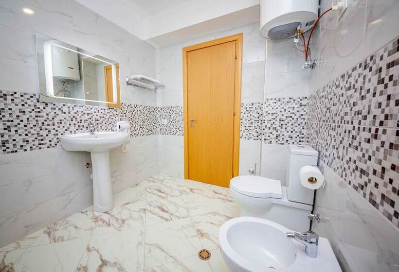 סוויטה משפחתית, Aerial Hotel & Spa