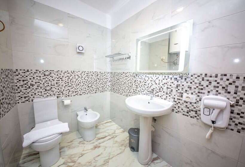 סוויטה משפחתית, Aerial Hotel & Spa