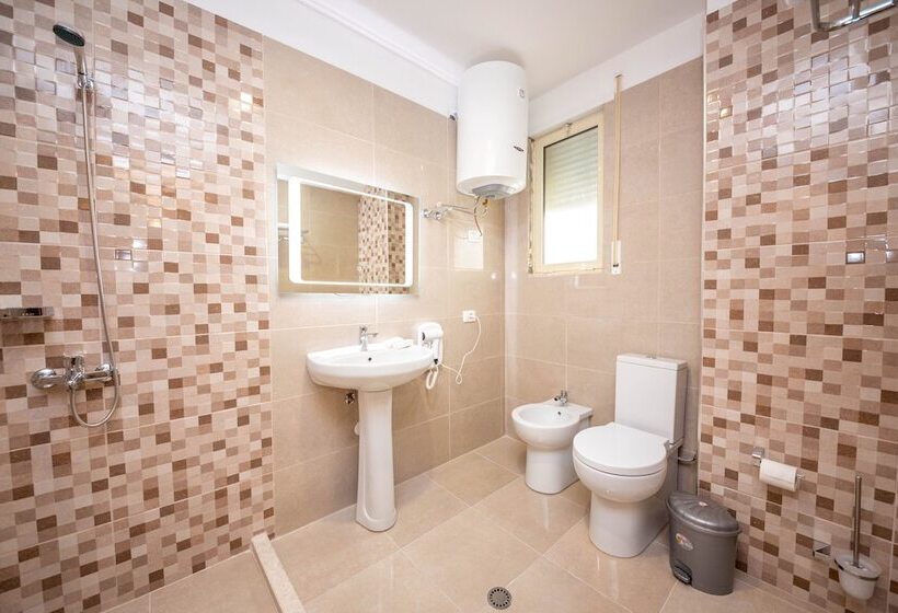 סוויטה משפחתית, Aerial Hotel & Spa