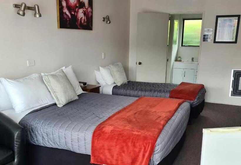 استودیوی استاندارد, Arran Motel