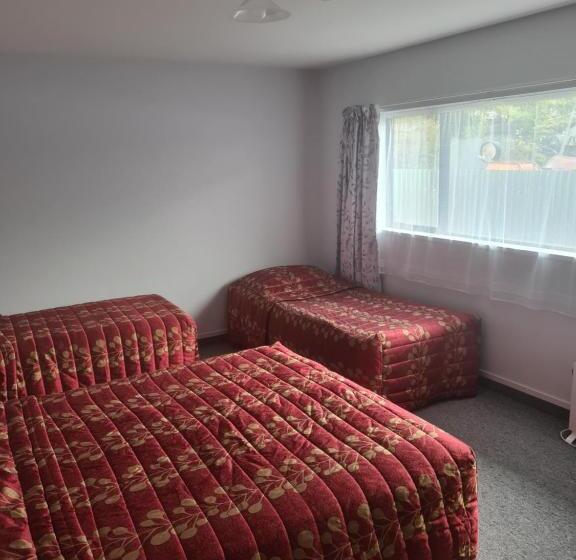 آپارتمان 2 خوابه, Arran Motel