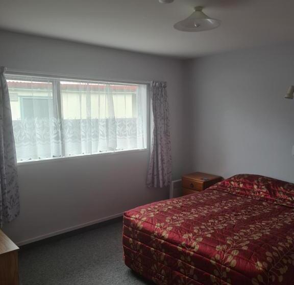דירת חדר, Arran Motel