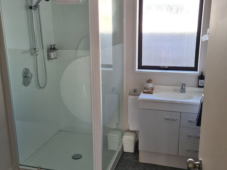 آپارتمان 1 خوابه, Arran Motel