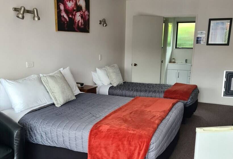 استودیوی استاندارد, Arran Motel