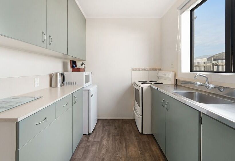 Люкс Семейный 2 Спальни, Asure Oakleigh Motel