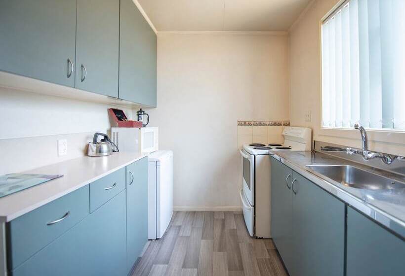 Люкс Семейный 2 Спальни, Asure Oakleigh Motel