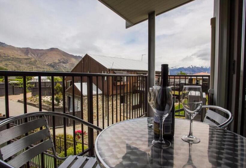 إستوديو قياسى, Clearbrook Motel & Serviced Apartments