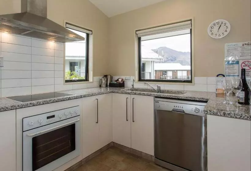 3ベッドルームハウス, Clearbrook Motel & Serviced Apartments