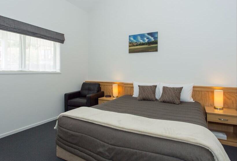 شقة غرفة واحدة, Clearbrook Motel & Serviced Apartments