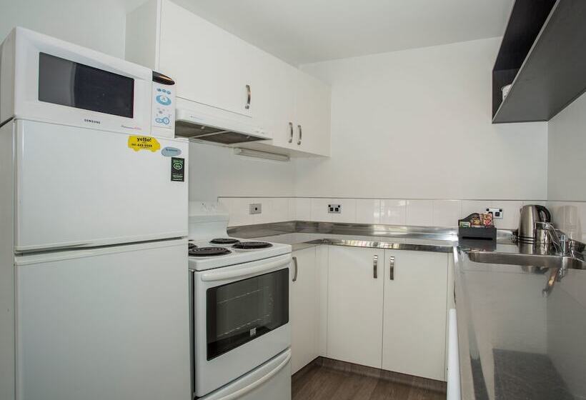شقة غرفتين, Clearbrook Motel & Serviced Apartments