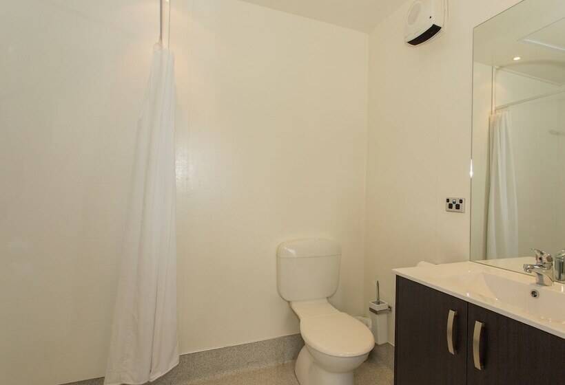 إستوديو قياسى, Clearbrook Motel & Serviced Apartments