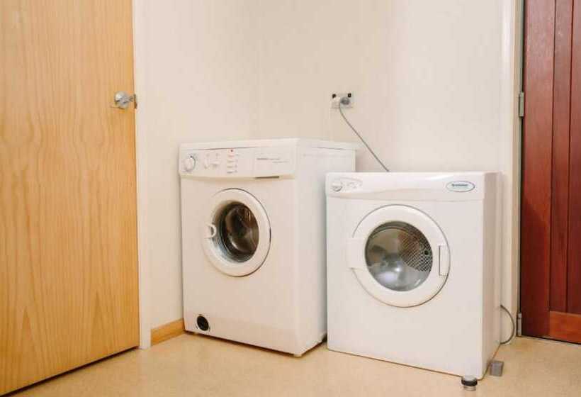 إستوديو قياسى, Clearbrook Motel & Serviced Apartments