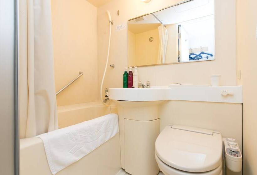 اتاق استاندارد یک نفره, Apa Hotel Komatsu