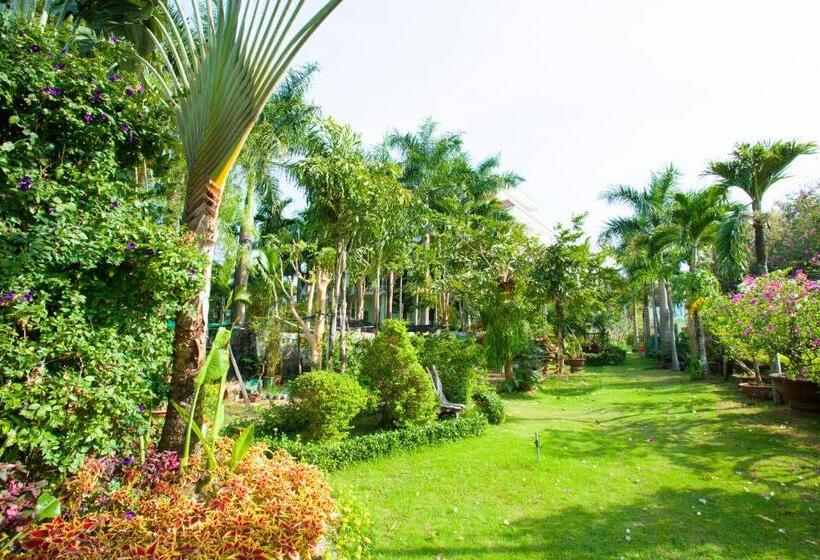 Standard Bungalow Garden View, Hawaii Resort Phu Quoc