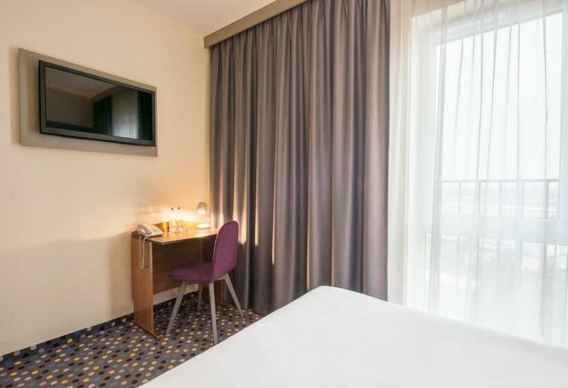 标准间, Ibis Styles Warszawa West