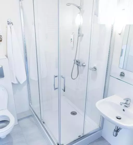 اتاق استاندارد یک نفره, Ibis Styles Warszawa West