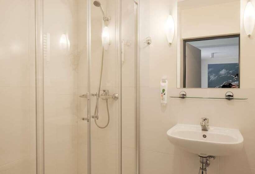 标准间, Ibis Styles Warszawa West