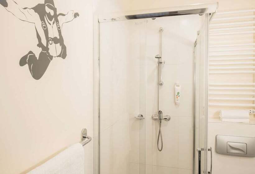 标准间, Ibis Styles Warszawa West