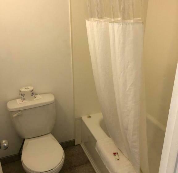 غرفة قياسية, Knights Inn Huntsville