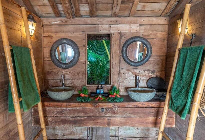 וילה דלוקס חדר שינה 1, Ratua Private Island Resort