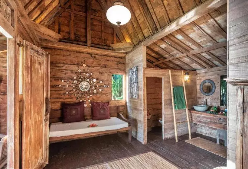 ویلای لوکس 1 خوابه, Ratua Private Island Resort