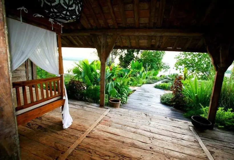 ویلای 1 خوابه, Ratua Private Island Resort